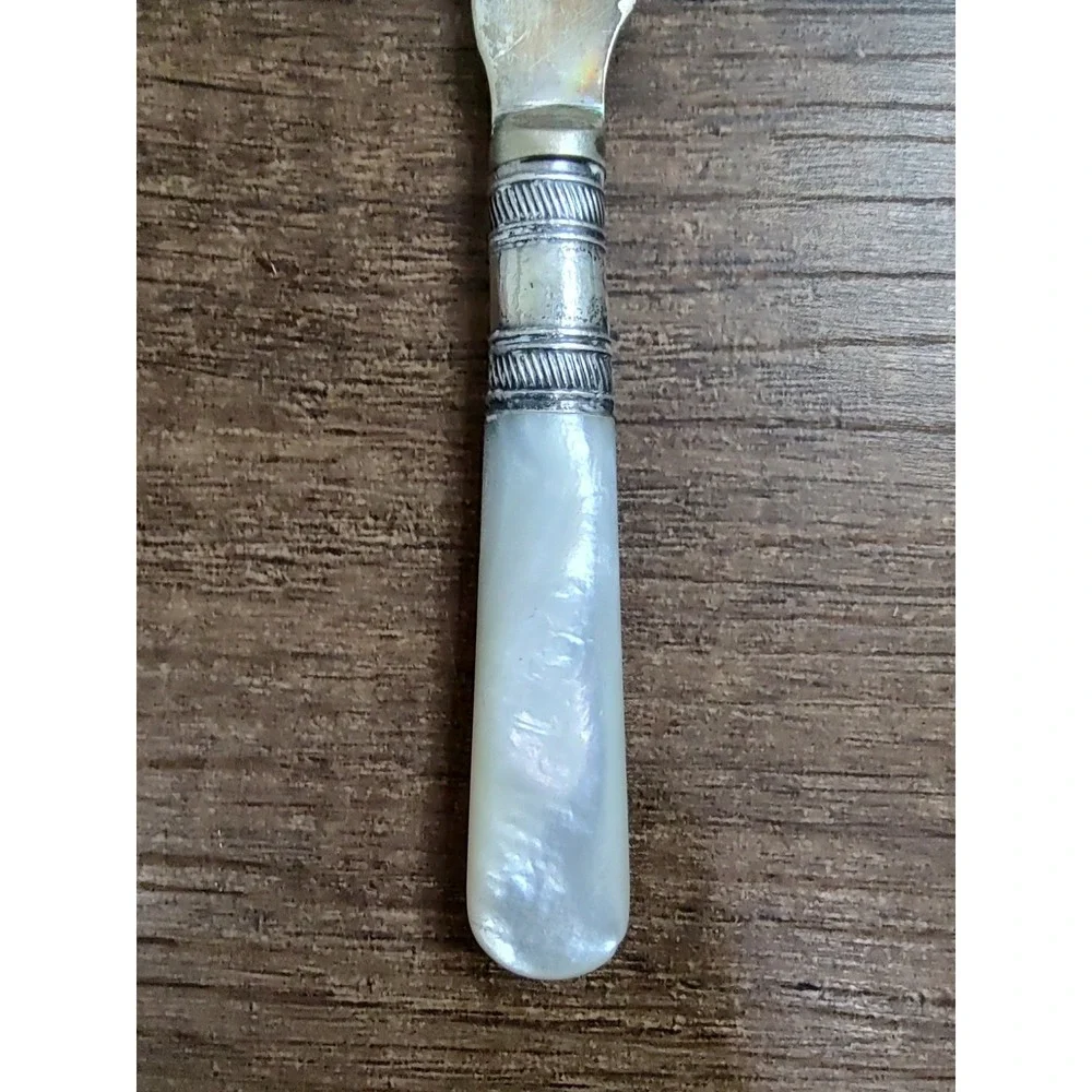 Antique EPNS Fish Knife Butter Spreader Sterling Collar Mother of Pearl Handle
